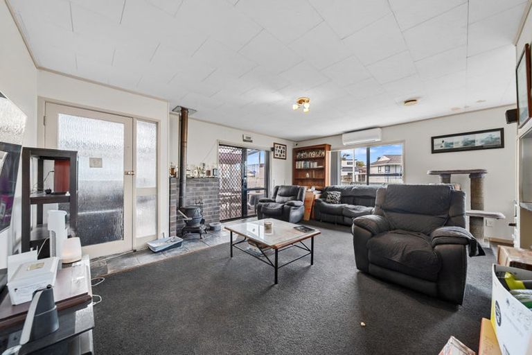 Photo of property in 13 Melleray Place, Randwick Park, Auckland, 2105