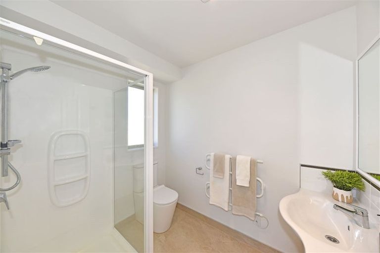 Photo of property in 9 Mollymawk Place, Woolston, Christchurch, 8023