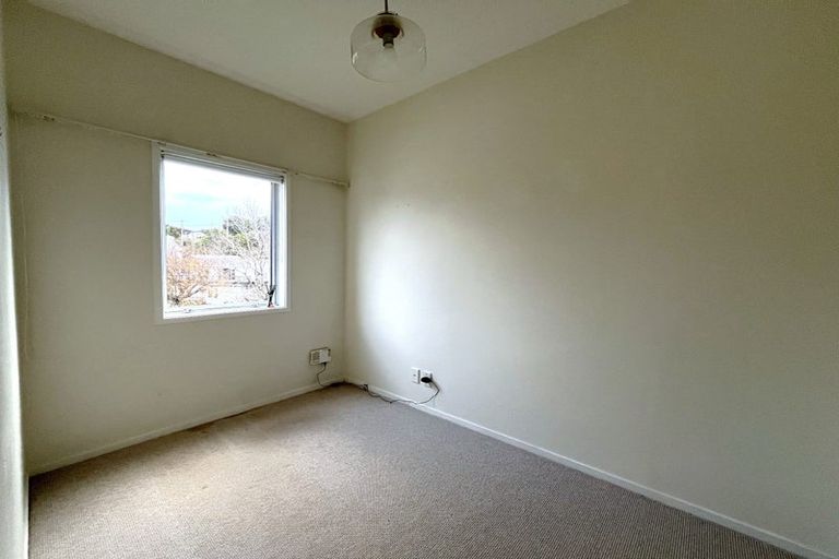 Photo of property in 52 Seaview Road, Paremata, Porirua, 5024