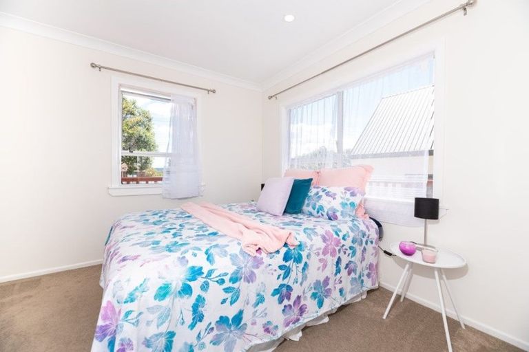 Photo of property in 1/29 Humphrey Kemp Avenue, Henderson, Auckland, 0612