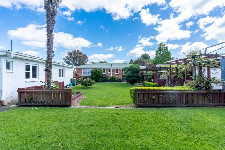 Photo of property in 14 Clements Crescent, Queenwood, Hamilton, 3210