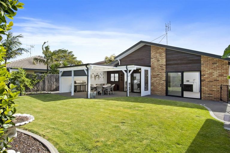 Photo of property in 9 Russley Drive, Mount Maunganui, 3116