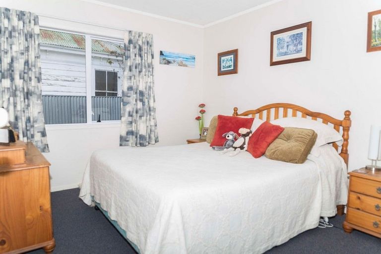 Photo of property in 5 Manila Street, Dannevirke, 4930