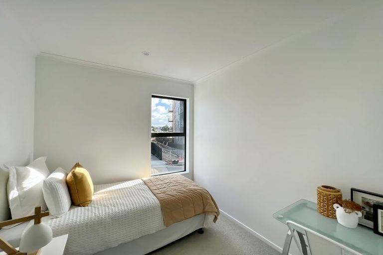 Photo of property in 3 Hema Road, Hobsonville, Auckland, 0616