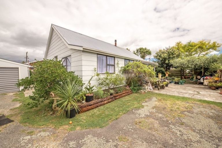 Photo of property in 120a Romilly Street, Westport, 7825