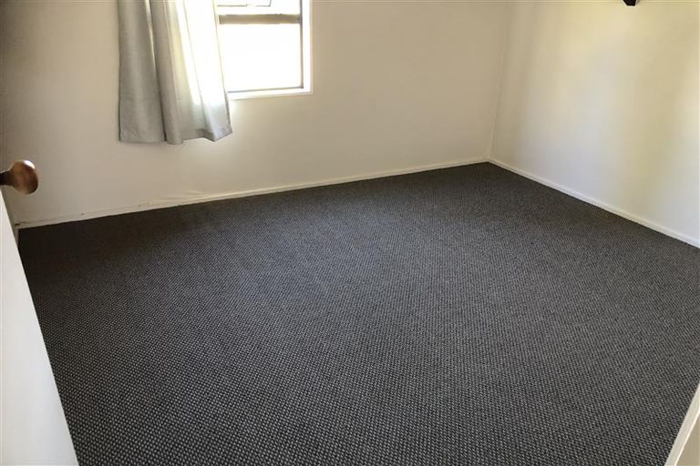 Photo of property in 5/64a Birkdale Road, Birkdale, Auckland, 0626