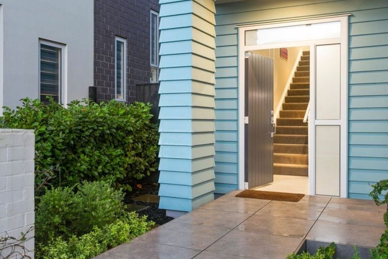 Photo of property in 112 Squadron Drive, Hobsonville, Auckland, 0616