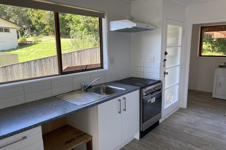 Photo of property in 12 June Place, Torbay, Auckland, 0630