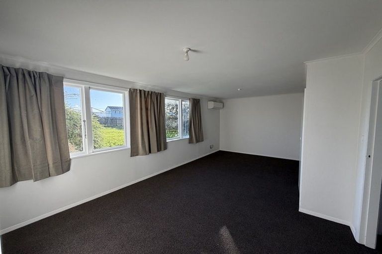 Photo of property in 24-30 Cheshire Street, Cannons Creek, Porirua, 5024