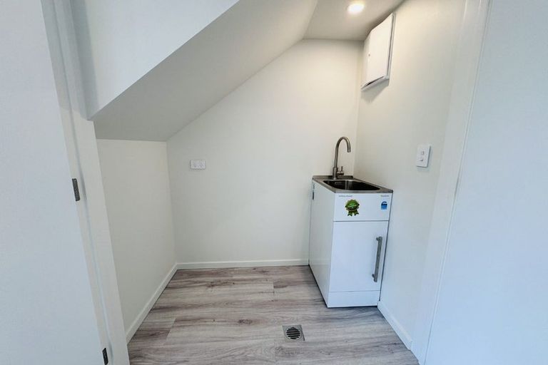 Photo of property in 9a/2 Maronan Street, Woolston, Christchurch, 8023