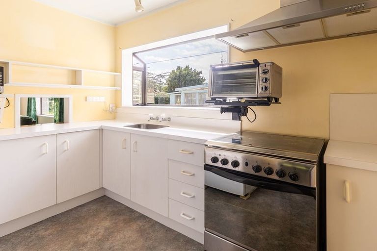 Photo of property in 218 Hokio Beach Road, Levin, 5571