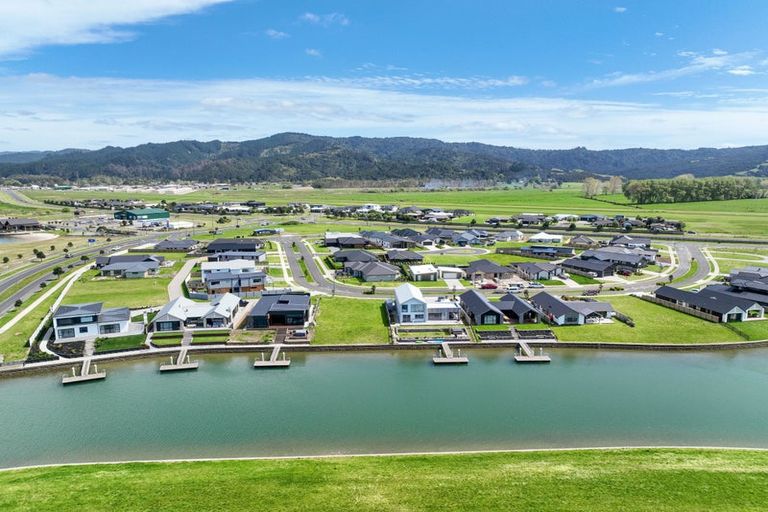 Photo of property in 14 Ngaroma Crescent, Whitianga, 3510