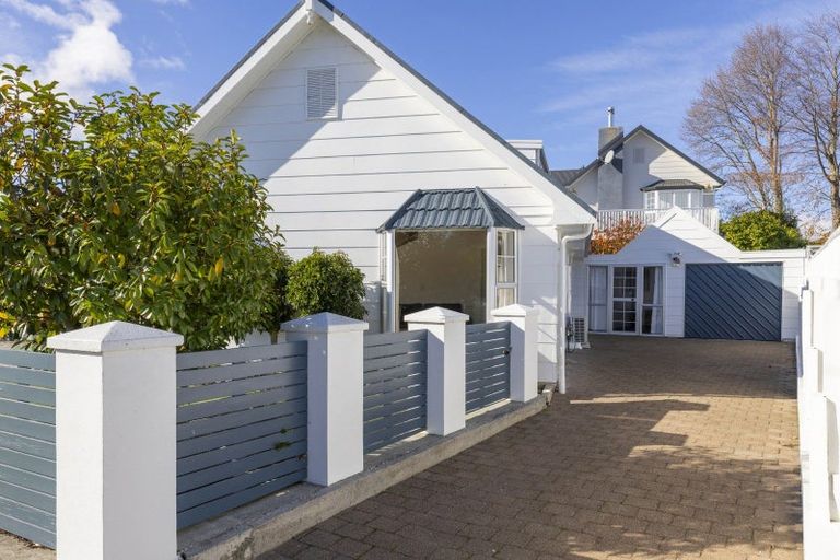 Photo of property in 26 Aubrey Crescent, Rainbow Point, Taupo, 3330