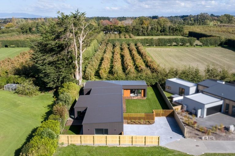 Photo of property in 13 Oates Place, Greytown, 5712