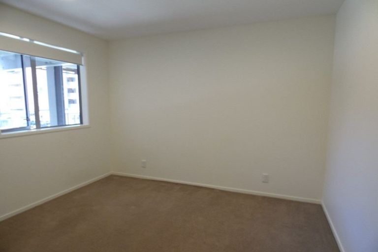 Photo of property in 1/160c Hobsonville Point Road, Hobsonville, Auckland, 0616