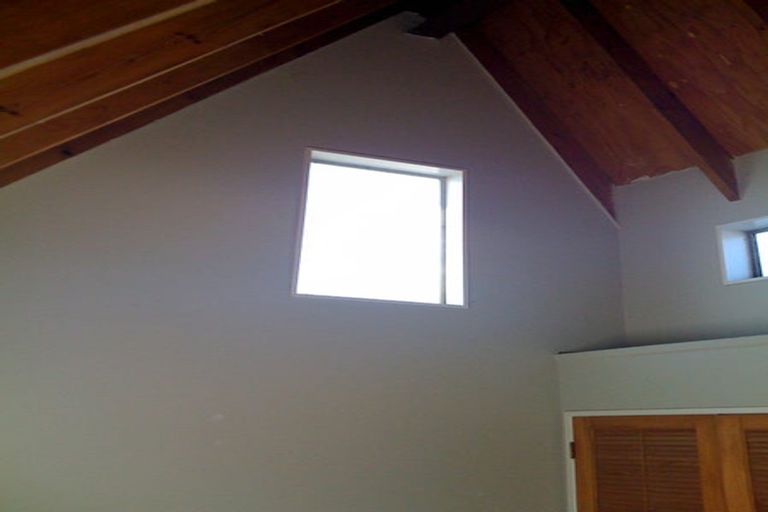 Photo of property in 74f5 Freyberg Street, Lyall Bay, Wellington, 6022