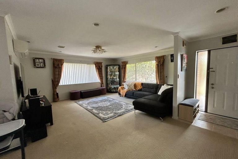 Photo of property in 4 Sid Place, Mangere, Auckland, 2022