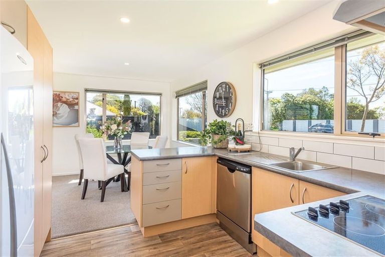 Photo of property in 53 Saint Martins Road, Saint Martins, Christchurch, 8022