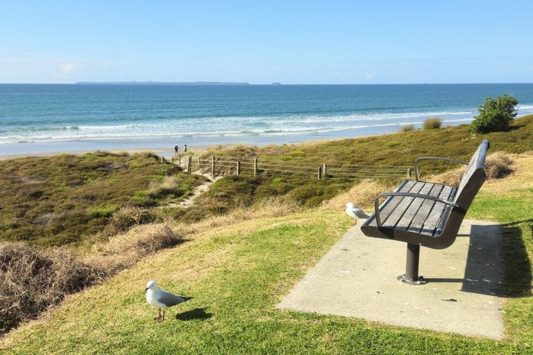 Photo of property in 122b Dickson Road, Papamoa Beach, Papamoa, 3118