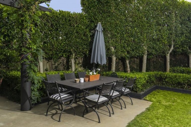 Photo of property in 36a Oxford Terrace, Devonport, Auckland, 0624