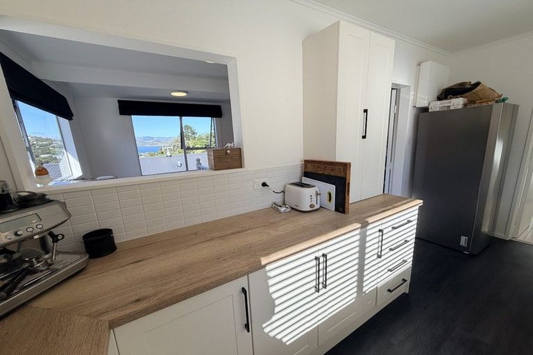 Photo of property in 73b Airlie Road, Plimmerton, Porirua, 5026