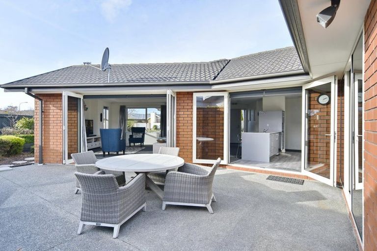 Photo of property in 18 Oratia Grove, Northwood, Christchurch, 8051