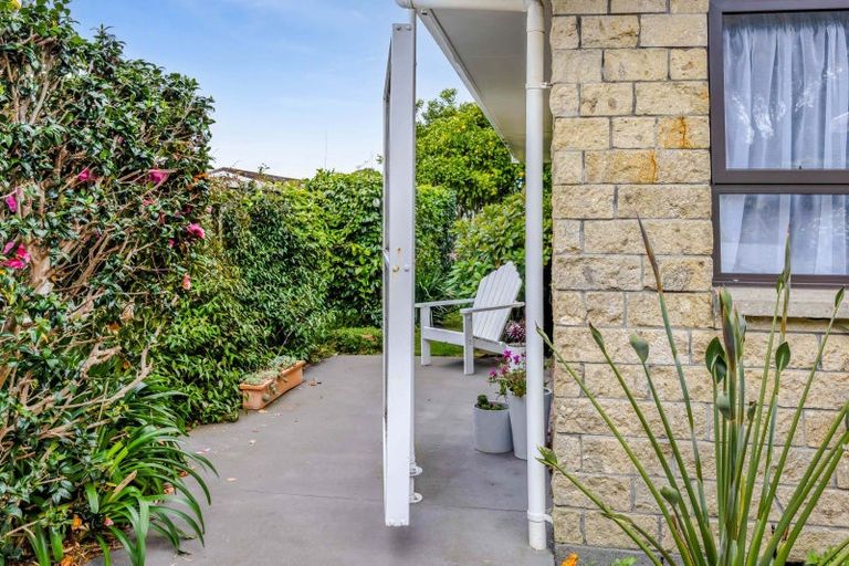 Photo of property in 65 Belt Road, New Plymouth, 4310