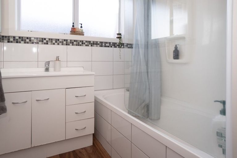 Photo of property in 142 Wales Street, Halswell, Christchurch, 8025