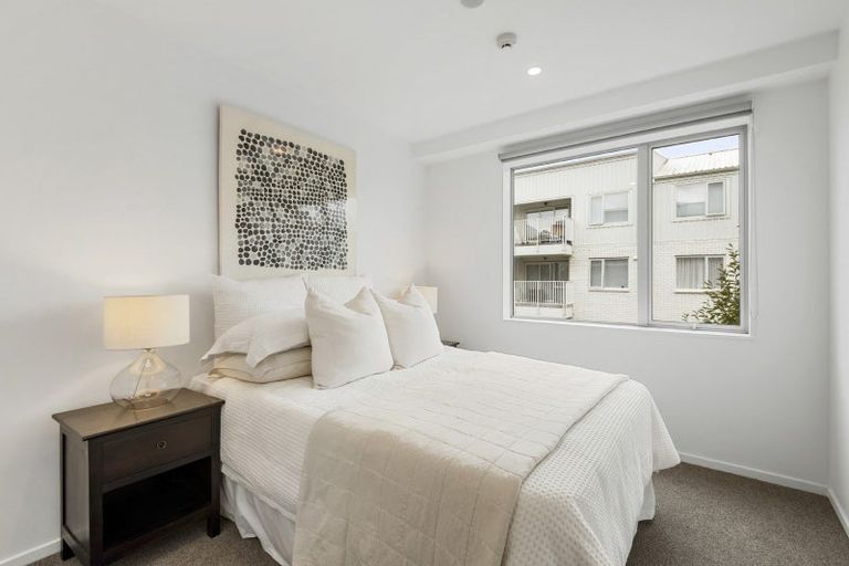 Photo of property in 106/28b Eileen Newey Place, Henderson, Auckland, 0612