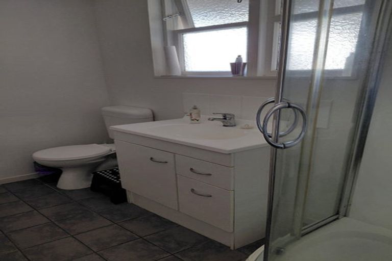 Photo of property in 30 Mana Esplanade, Paremata, Porirua, 5026