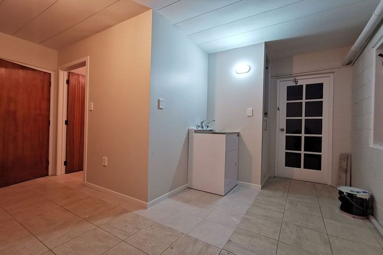 Photo of property in 1/320 Pakuranga Road, Pakuranga Heights, Auckland, 2010