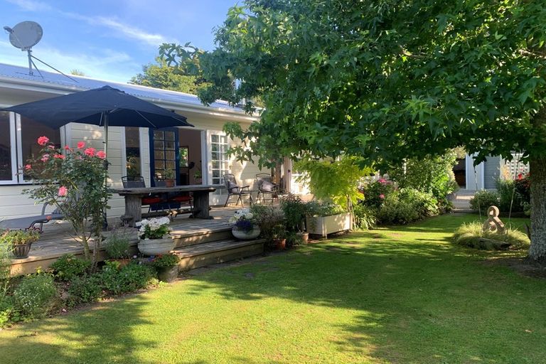 Photo of property in 30 Dundas Street, Porangahau, 4293