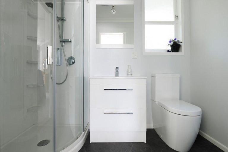 Photo of property in 39a Chatsworth Road, Silverstream, Upper Hutt, 5019