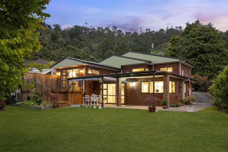 Photo of property in 45 Hine Road, Wainuiomata, Lower Hutt, 5014