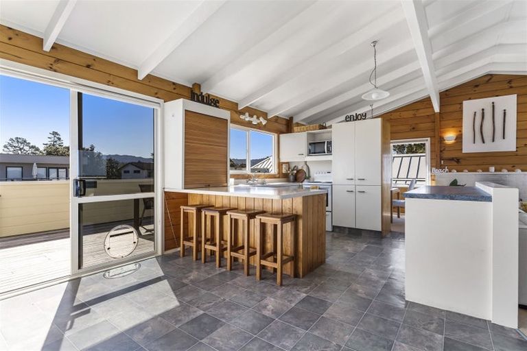 Photo of property in 22 Mccall Avenue, Pauanui, Hikuai, 3579