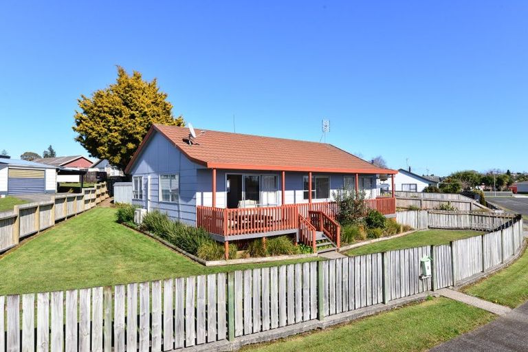 Photo of property in 8 Millar Place, Nawton, Hamilton, 3200