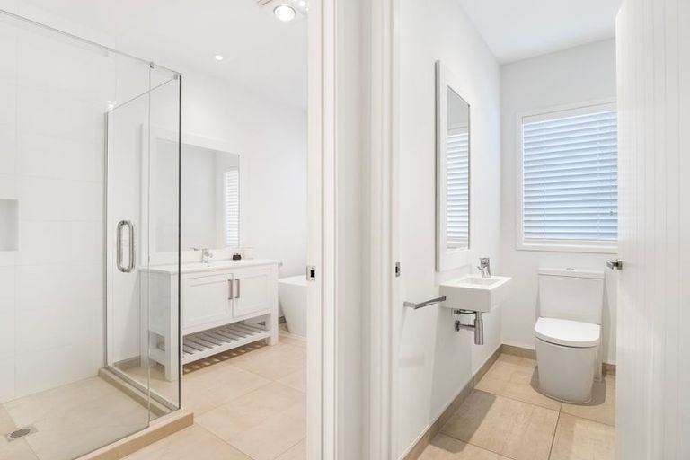 Photo of property in 1 Astelia Lane, Papamoa Beach, Papamoa, 3118