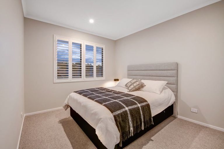 Photo of property in 28b Kukuwai Avenue, Red Beach, 0932