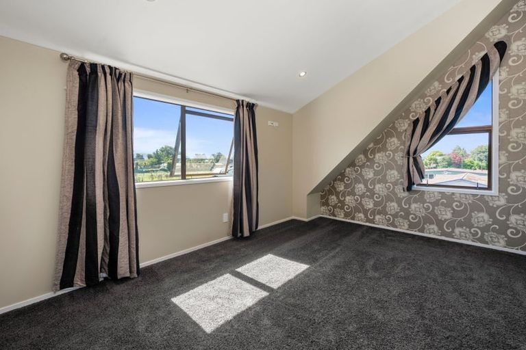 Photo of property in 50c Robinson Avenue, Holdens Bay, Rotorua, 3010