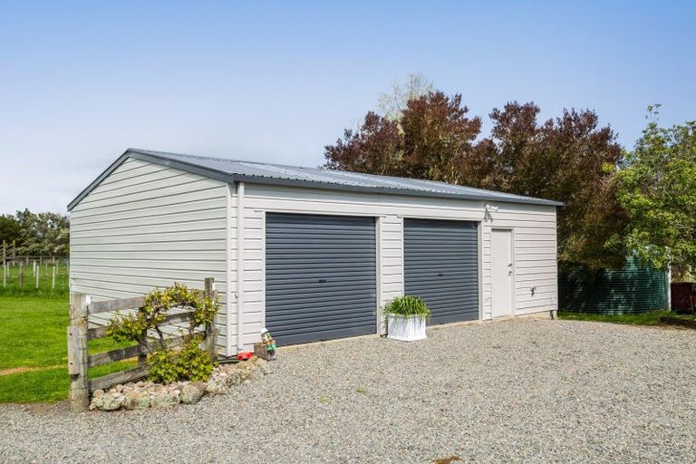 Photo of property in 1832 State Highway 2, Tauwharenikau, Greytown, 5794
