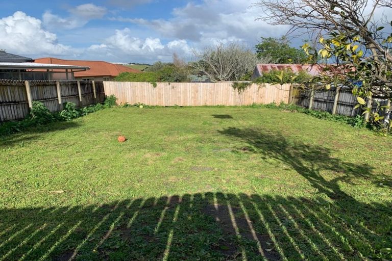 Photo of property in 2 Richard Road, Mangere, Auckland, 2022