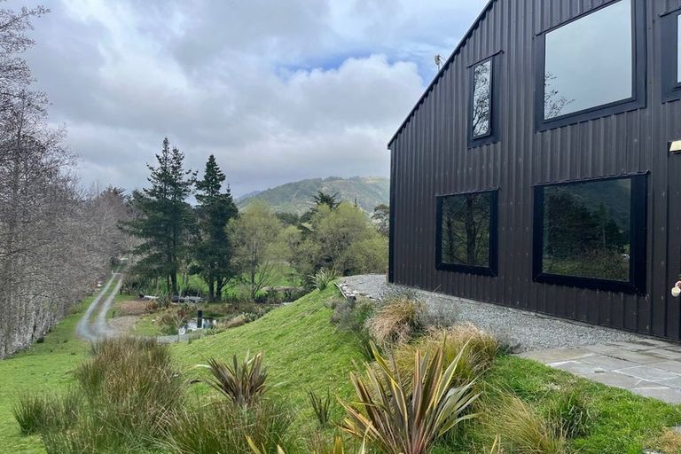 Photo of property in 30 Hawaiki Lane, Hira, 7071