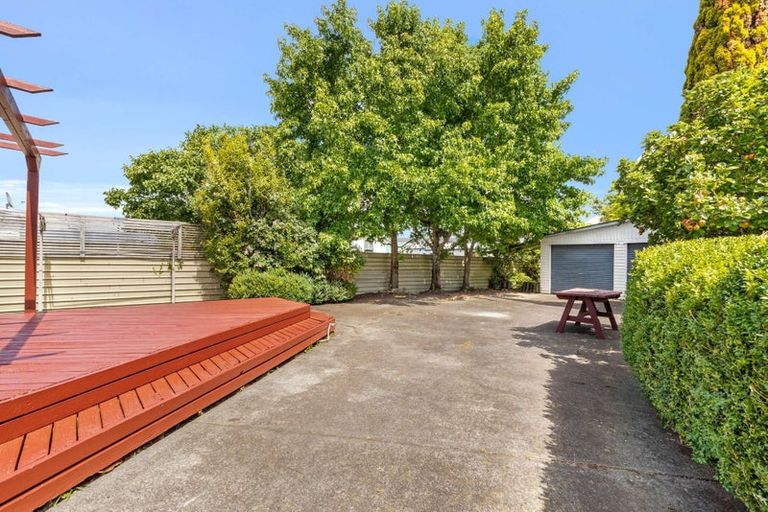 Photo of property in 11 Chelwood Street, Takaro, Palmerston North, 4412