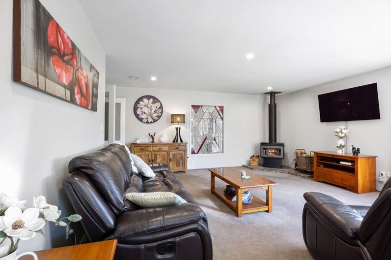Photo of property in 6 Astor Place, Halswell, Christchurch, 8025