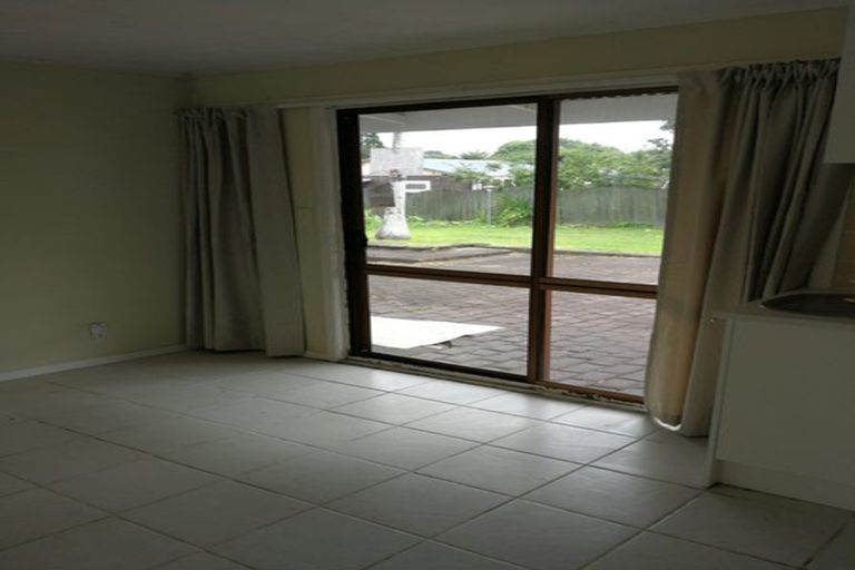 Photo of property in 162 Rathgar Road, Henderson, Auckland, 0610