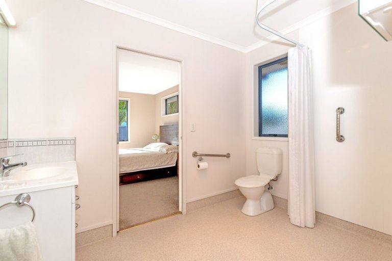 Photo of property in 26 Leon Street, Riverdale, Gisborne, 4010