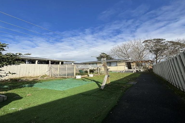 Photo of property in 69a Walworth Avenue, Pakuranga Heights, Auckland, 2010