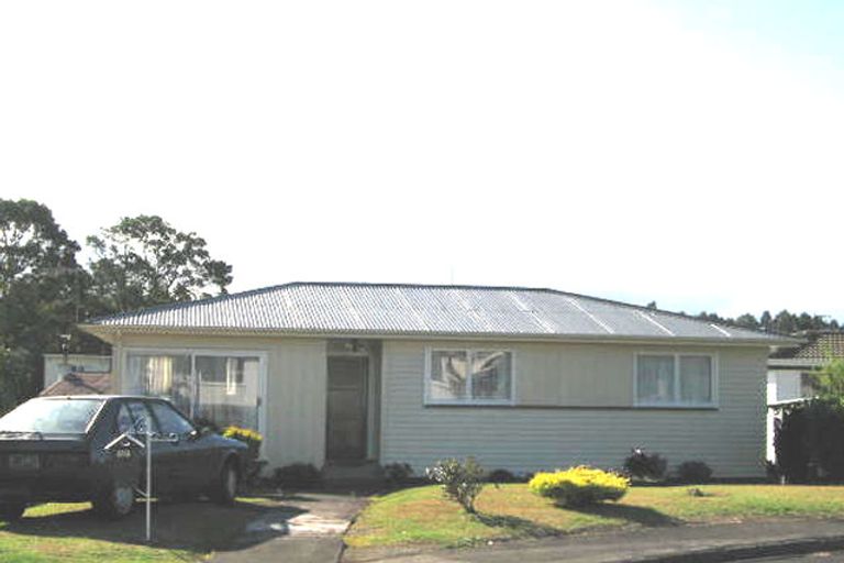 Photo of property in 3 Dolan Place, New Lynn, Auckland, 0600