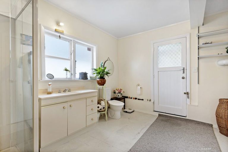 Photo of property in 85a Seatoun Heights Road, Seatoun, Wellington, 6022