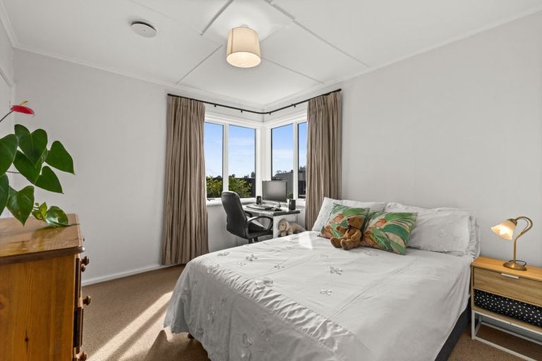 Photo of property in 73 Brookvale Road, Havelock North, 4130